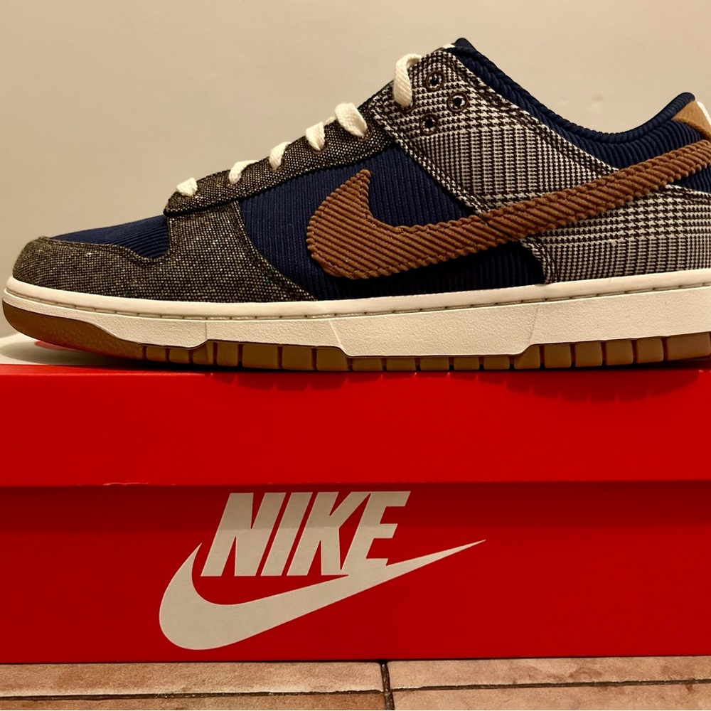 Nike Dunk Low Premium, Midnight Navy & Ale Brown, Men’s size 12
